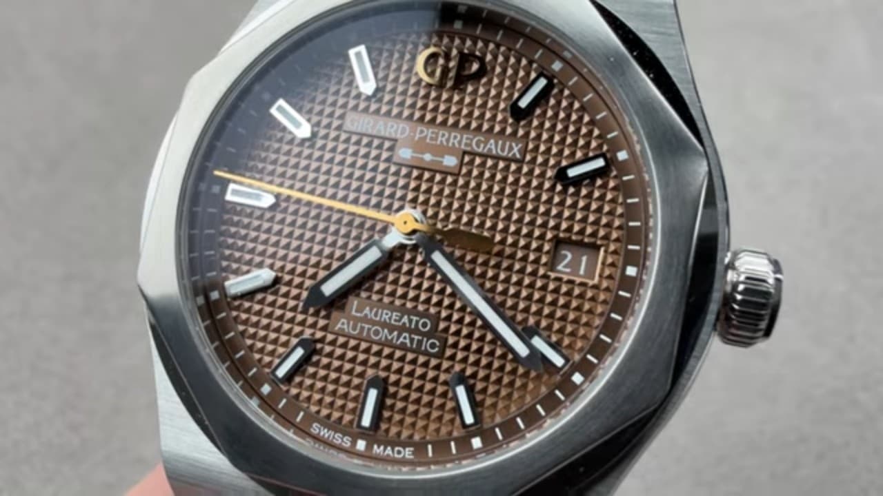 Girard Perregaux Laureato Copper 38mm 81005-11-3154-1CM Watch Review